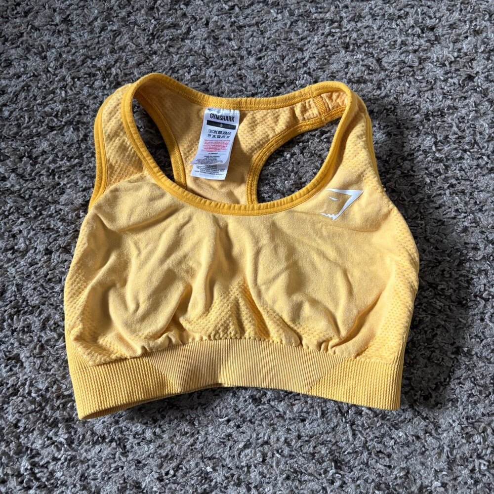 Gymshark Yellow Sports Bra S Seamless Lightweight Stretchy Womens Activewear